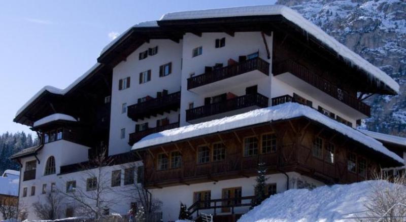 Hotel Dolomiti La Villa (Trentino Alto Adige) Exterior foto